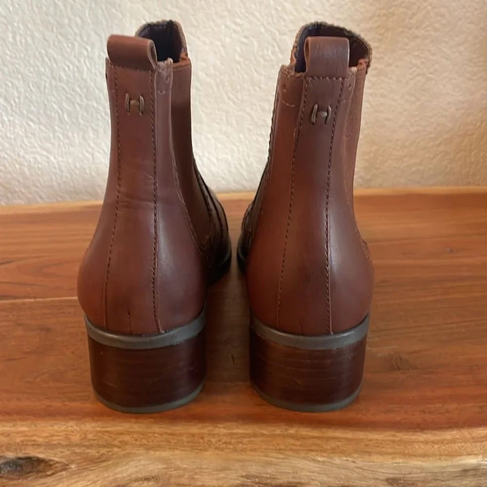 Tommy Hilfiger brown leather boots. Kamala style. - Picture 7 of 8
